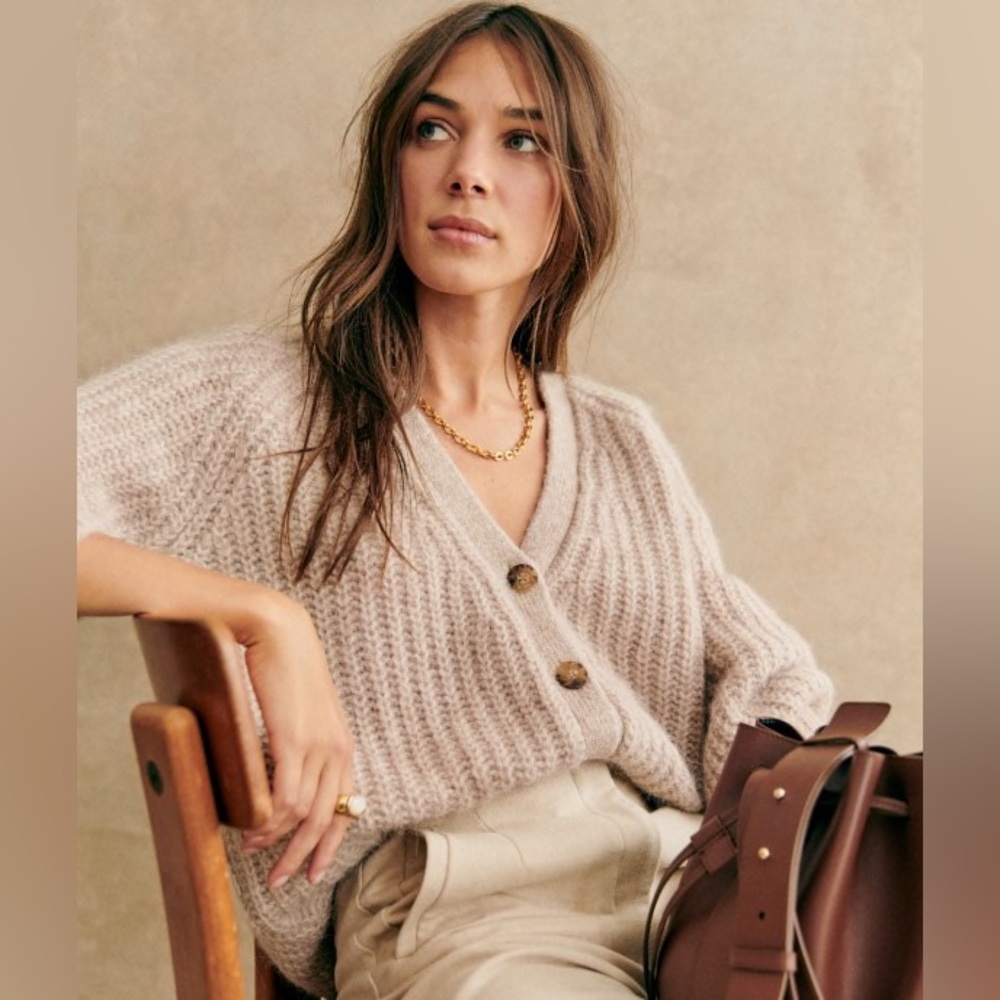 Sezane Basile Cardigan in Light Beige. Size XXS. Excellent condition.